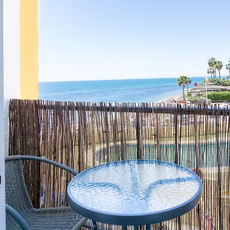 Sea Views Apartment *