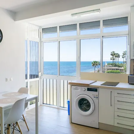 Sea Views Apartment